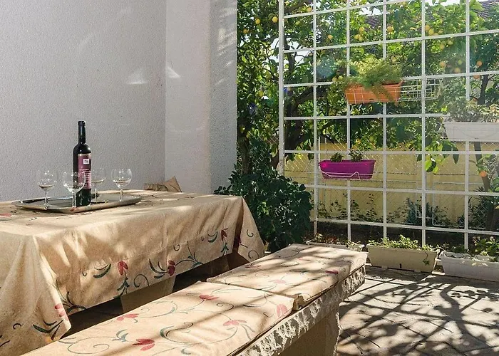 Дом отдыха House Marko